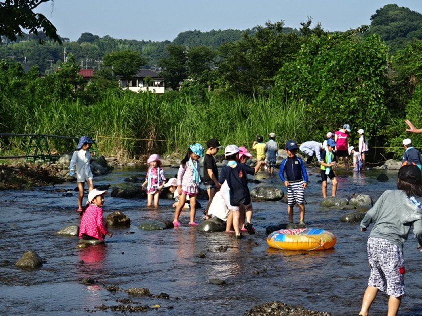 写真：中津川の子供水遊び場