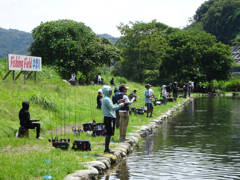 マス釣場